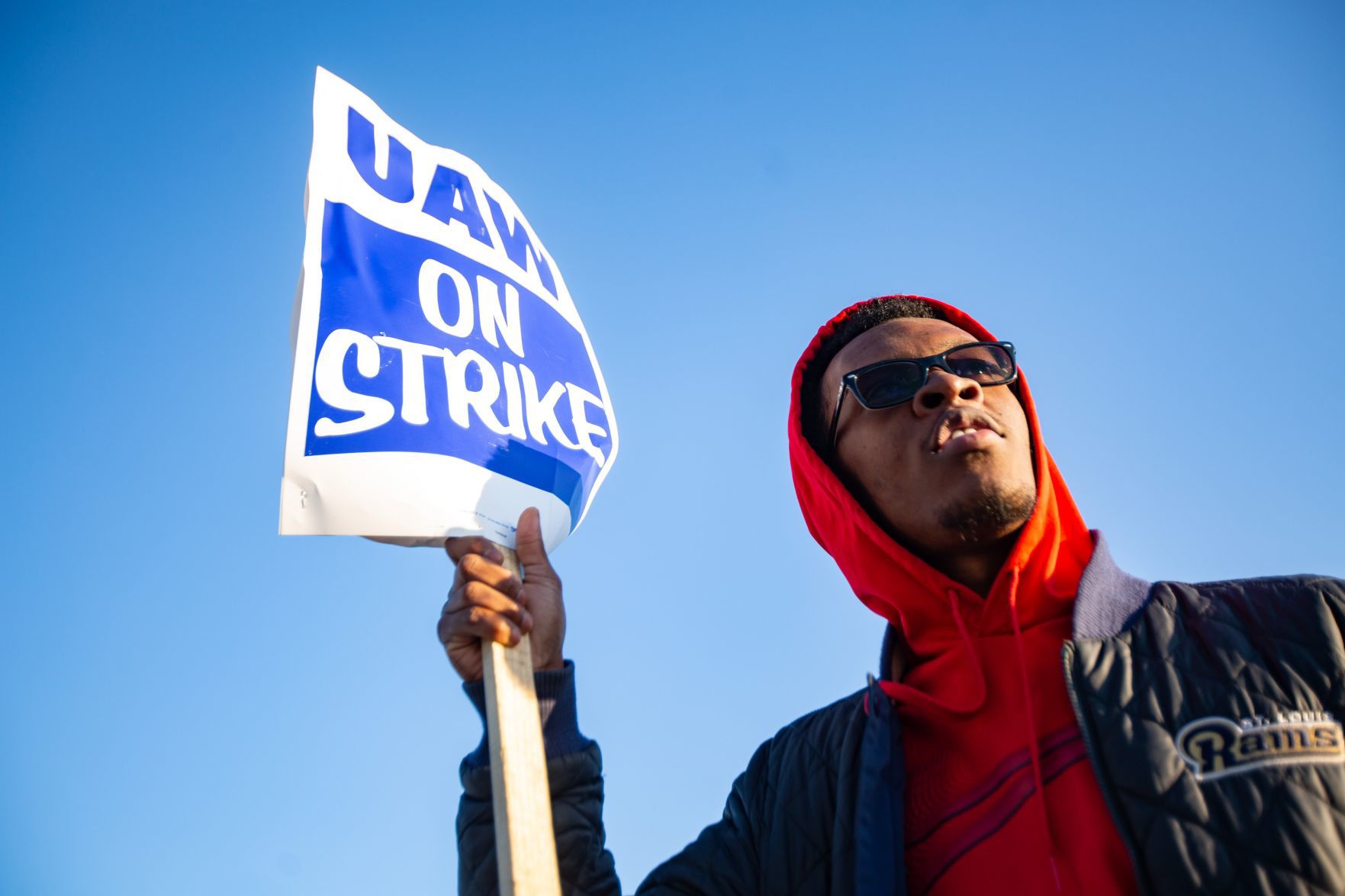 UAW workers on the picket line in Wentzville